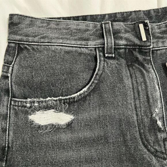 Givenchy Women's Distressed Gray Denim Bermuda Shorts Size 29 - Picture 4 of 15